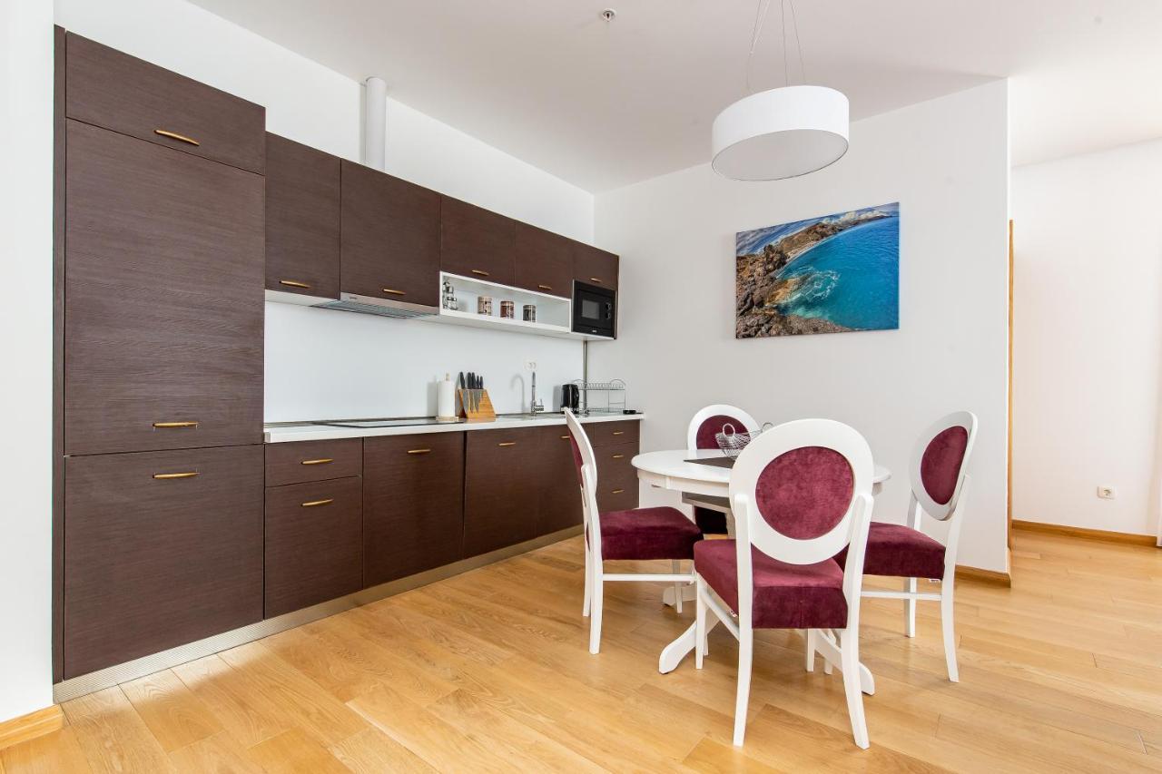Apartments Lora In Apart-Hotel 부드바 외부 사진