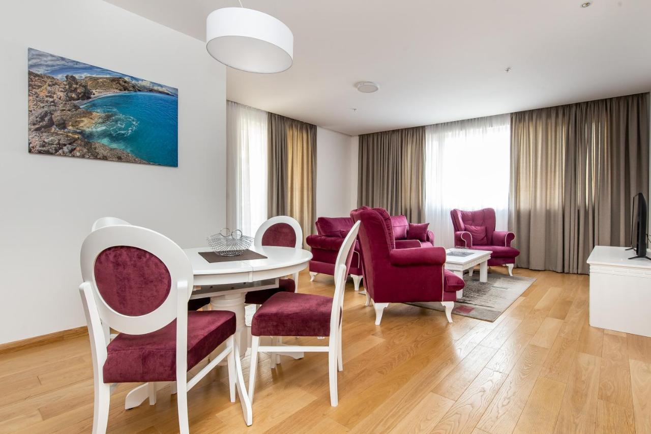 Apartments Lora In Apart-Hotel 부드바 외부 사진
