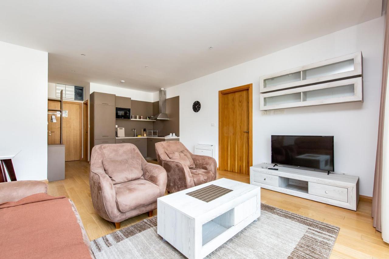 Apartments Lora In Apart-Hotel 부드바 외부 사진