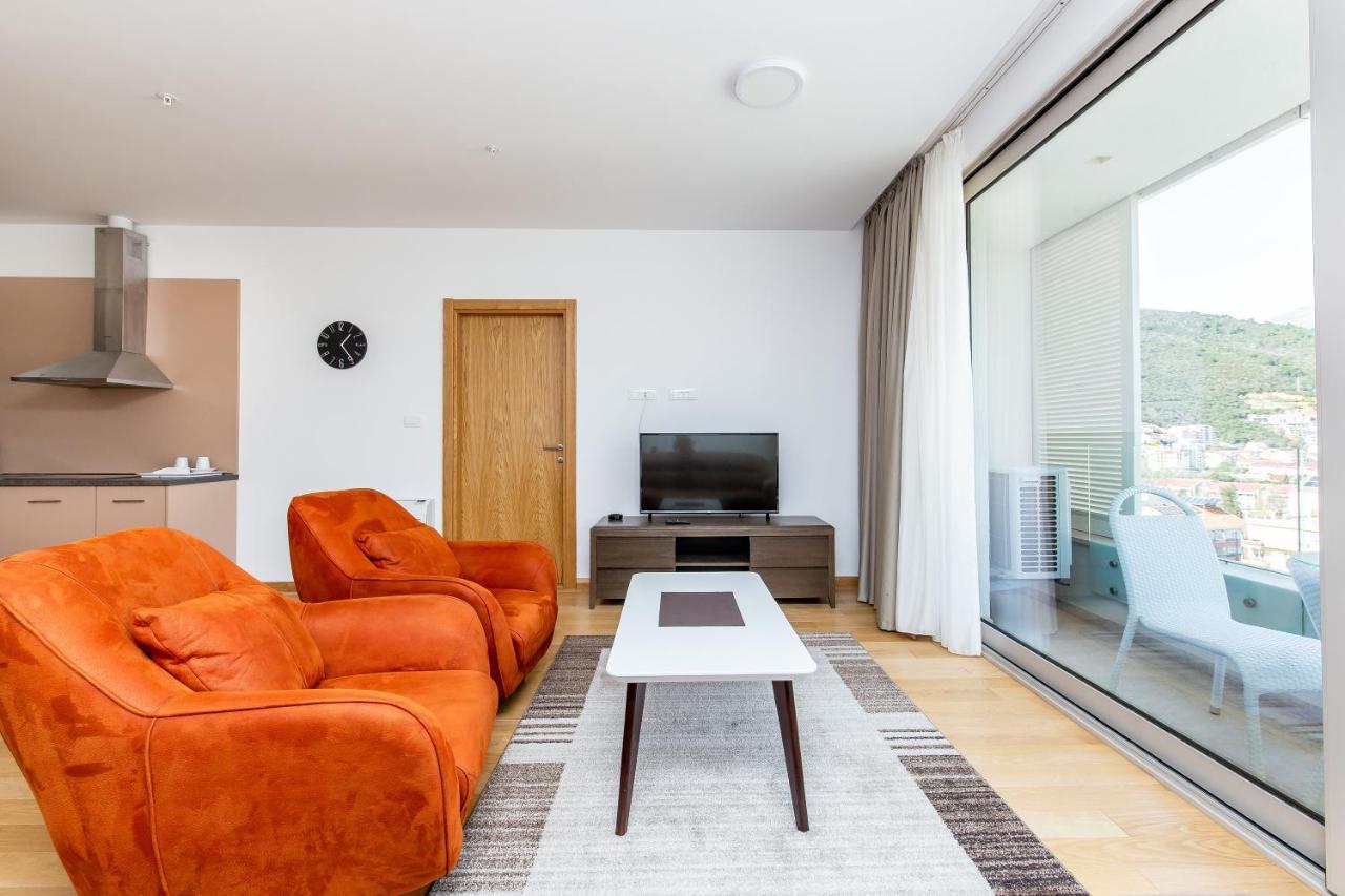 Apartments Lora In Apart-Hotel 부드바 외부 사진