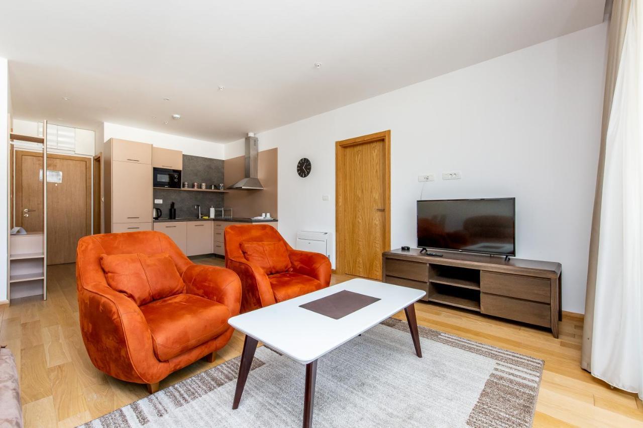 Apartments Lora In Apart-Hotel 부드바 외부 사진