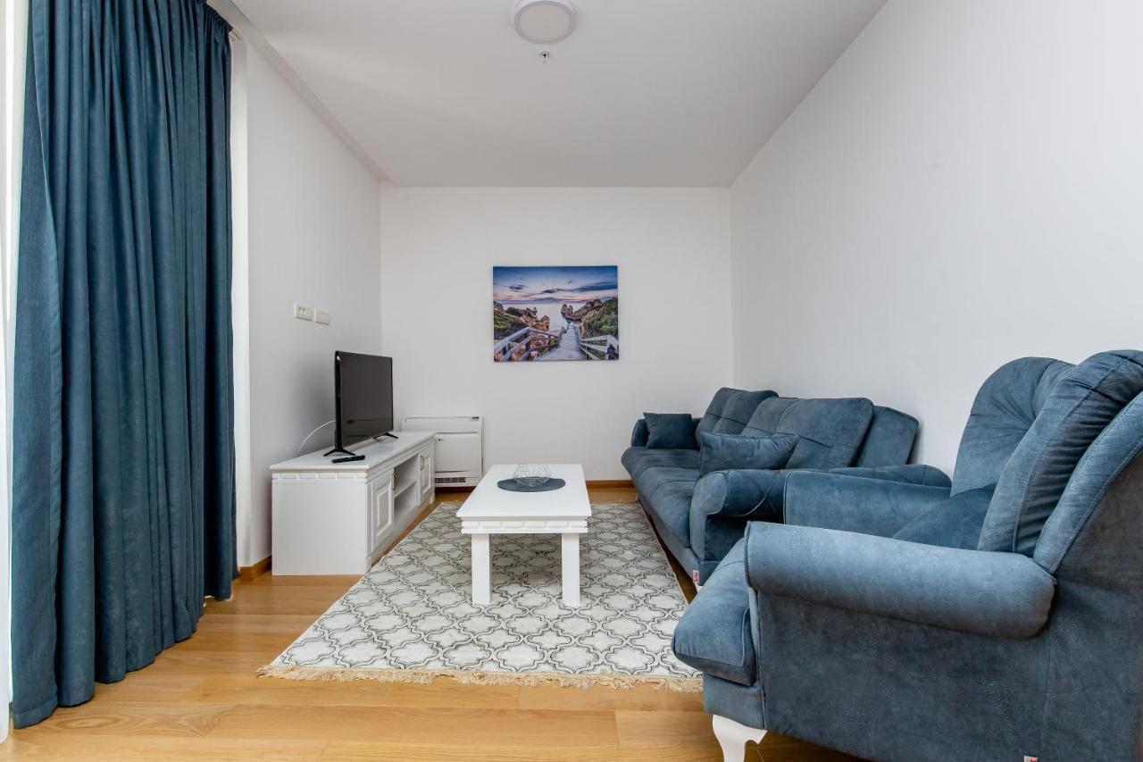 Apartments Lora In Apart-Hotel 부드바 외부 사진